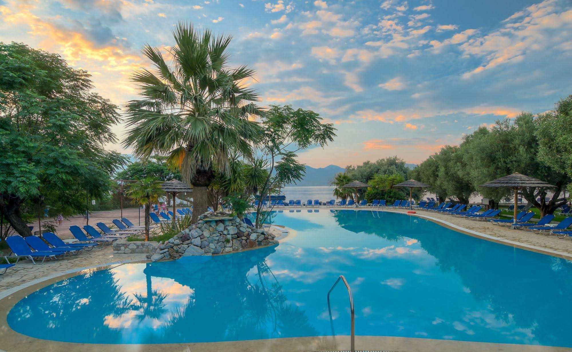 Florida Blue Bay Resort & Spa Псатопрігос Екстер'єр фото
